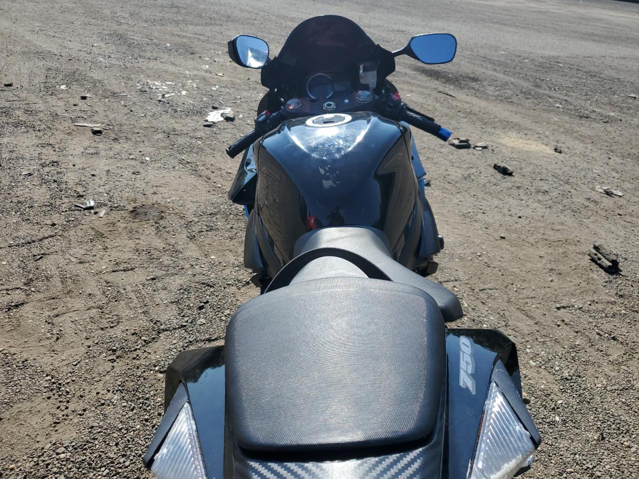 js1gr7ma8b2100817 JS1GR7MA8B2100817 2011 Suzuki Gsx750