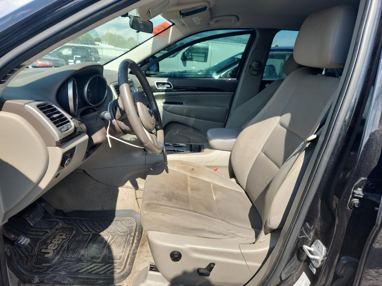 2012 Jeep Grand Cherokee Laredo VIN: 1C4RJEAG8CC319016 Lot: 64100365