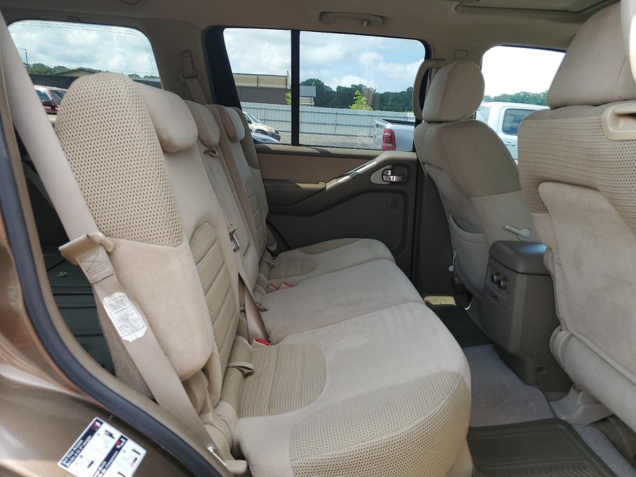 2005 Nissan Pathfinder Le VIN: 5N1AR18W45C751046 Lot: 64097665