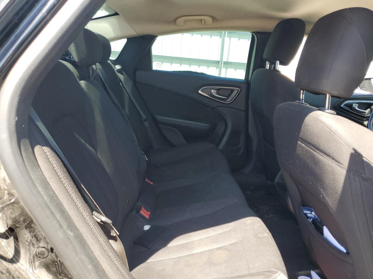 2015 Chrysler 200 Limited VIN: 1C3CCCAB6FN665409 Lot: 64232135