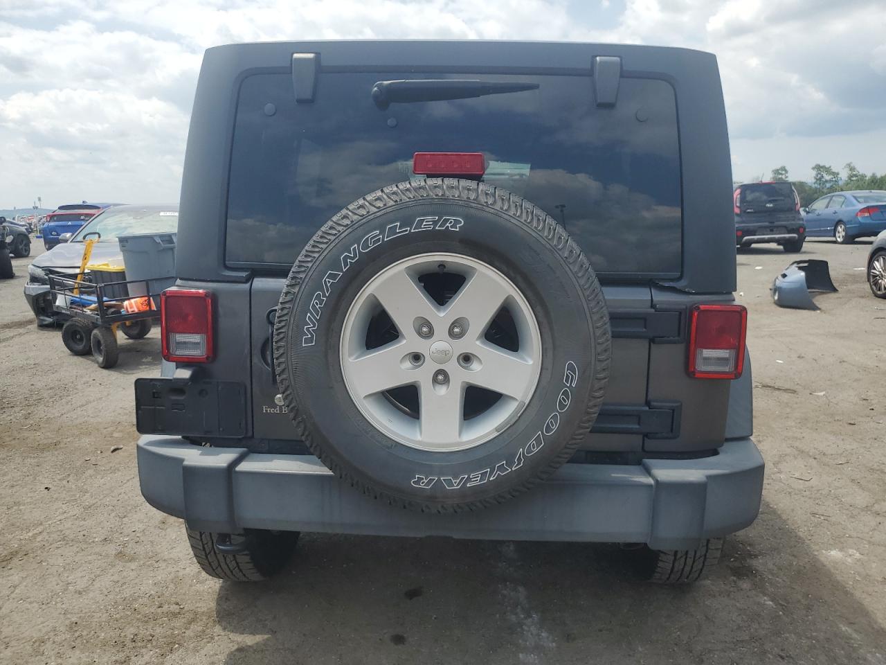 1c4hjwdg2hl733512 1C4HJWDG2HL733512 2017 Jeep Wrangler Unlimited Sport