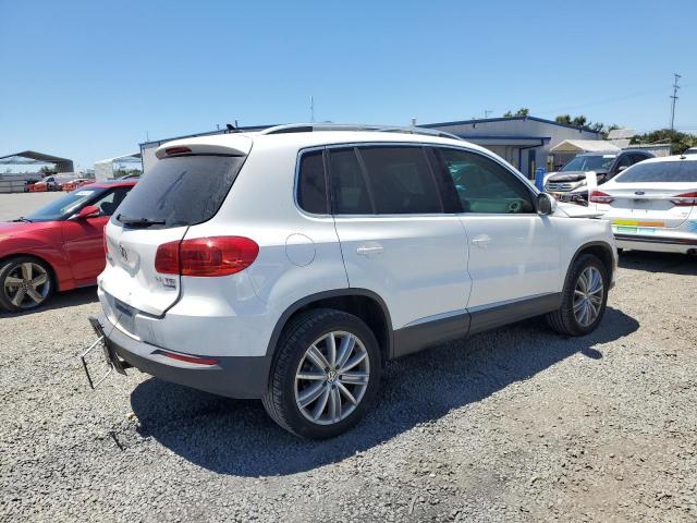 Parquets VOLKSWAGEN TIGUAN 2012 Biały