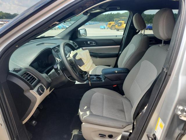  FORD EXPLORER 2018 Srebrny