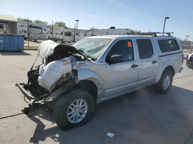  NISSAN FRONTIER 2017 Серебристый