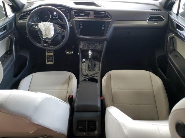  VOLKSWAGEN TIGUAN 2021 Черный