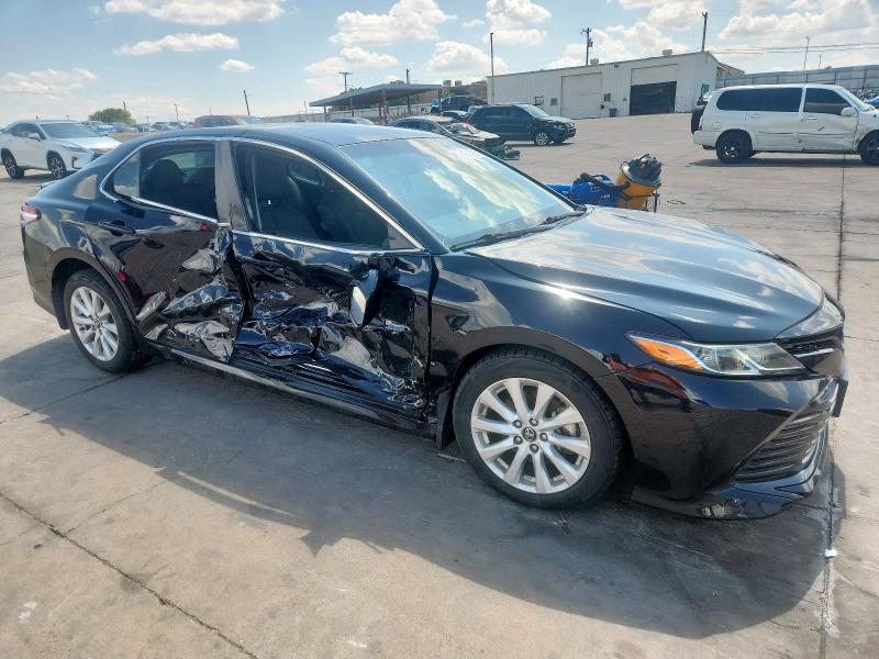  TOYOTA CAMRY 2018 Czarny