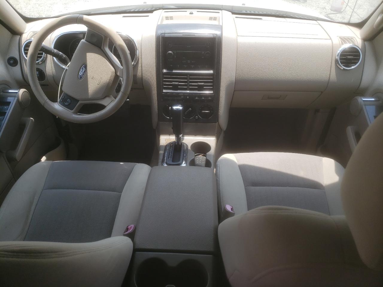 2007 Ford Explorer Xlt VIN: 1FMEU73E27UB83040 Lot: 61682415