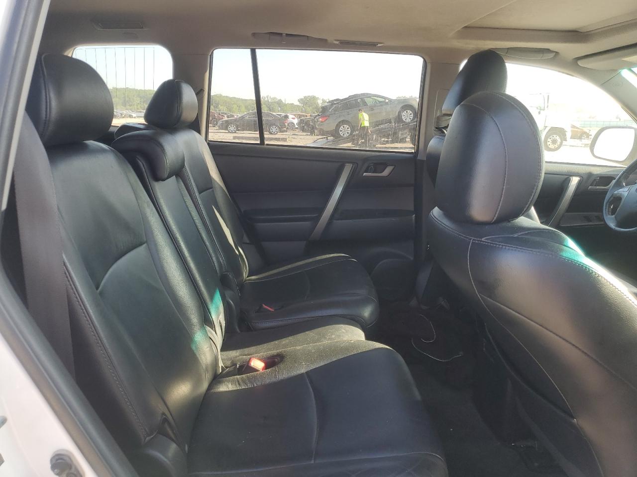 5TDJK3EH9AS036007 2010 Toyota Highlander Se