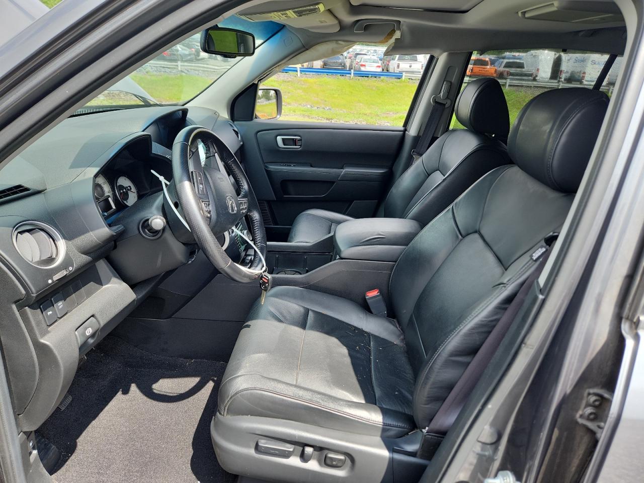 2010 Honda Pilot Touring VIN: 5FNYF4H99AB012534 Lot: 62810345
