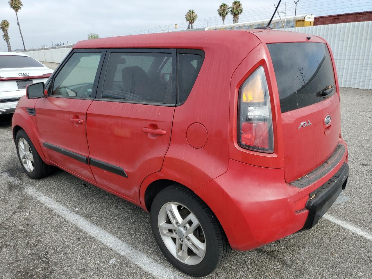 2011 Kia Soul + VIN: KNDJT2A25B7329195 Lot: 66375795