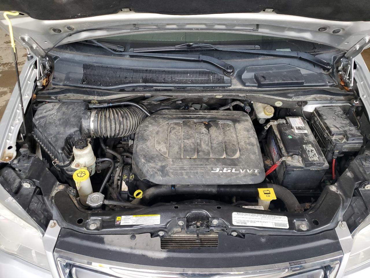 2011 Chrysler Town & Country Touring VIN: 2A4RR5DG5BR637146 Lot: 64197245