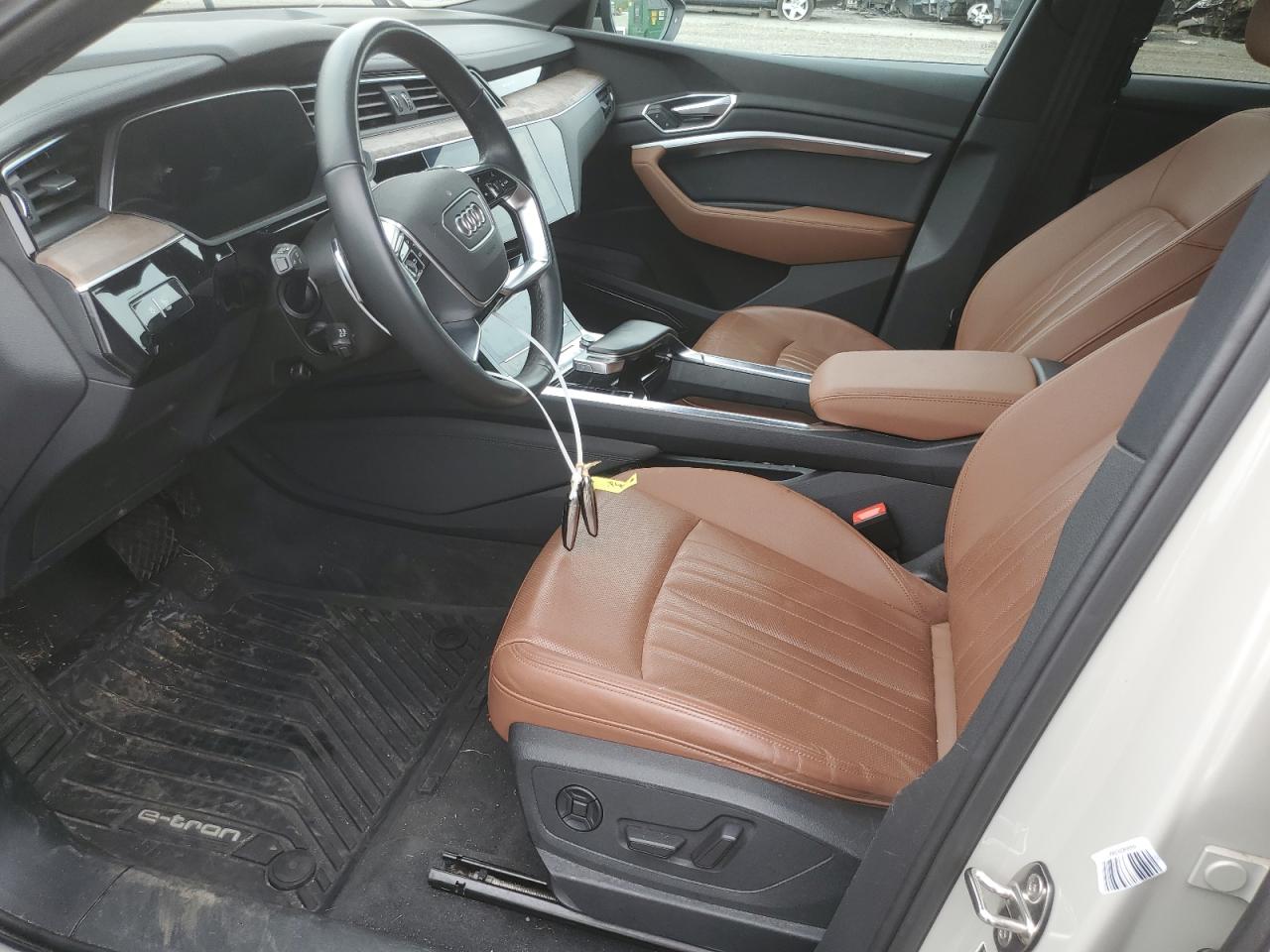 2022 Audi E-Tron Premium Plus VIN: WA1LAAGE5NB009526 Lot: 63073355