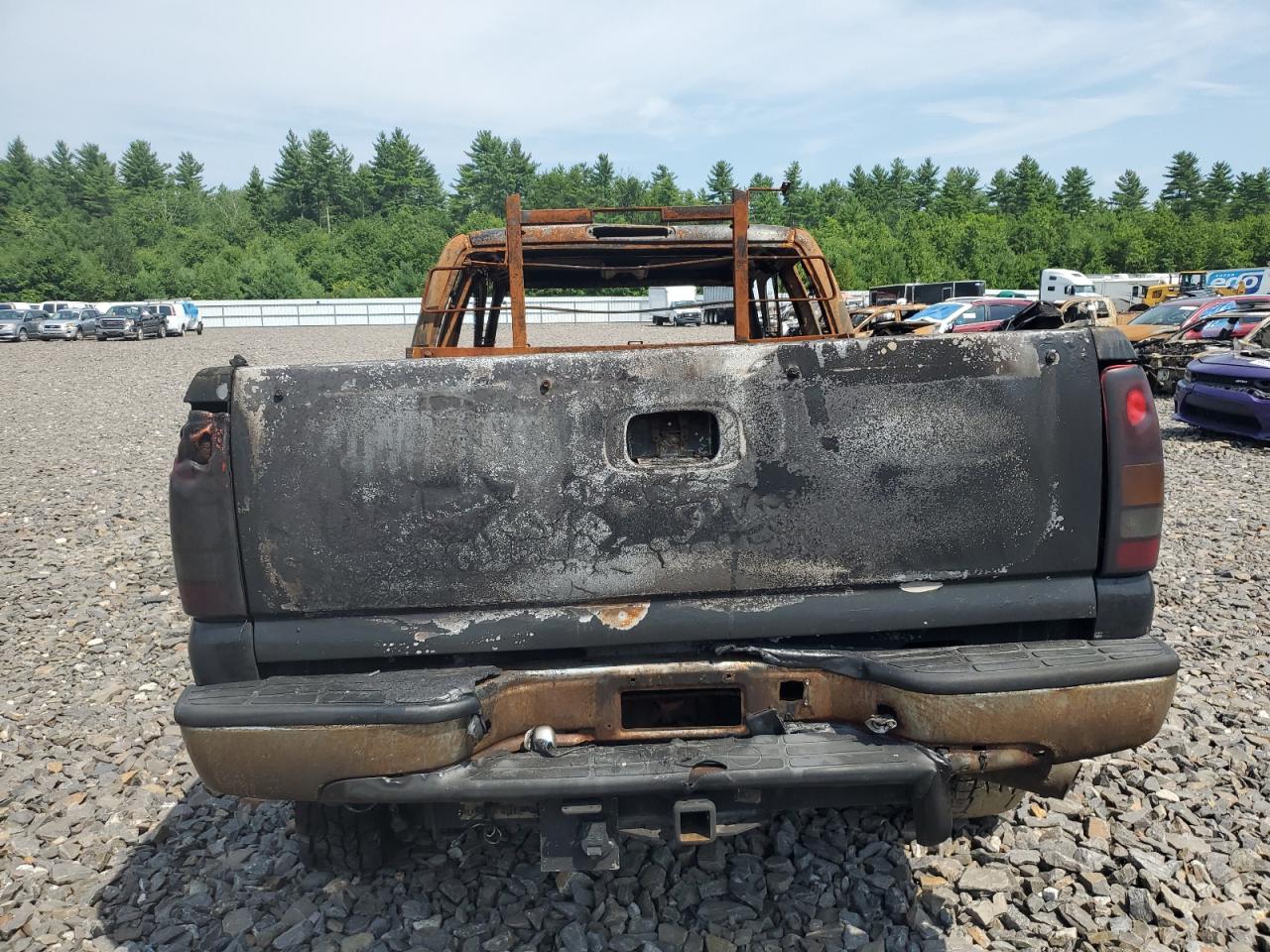 2004 GMC Sierra K2500 Heavy Duty VIN: 1GTHK29GX4E392812 Lot: 66714755