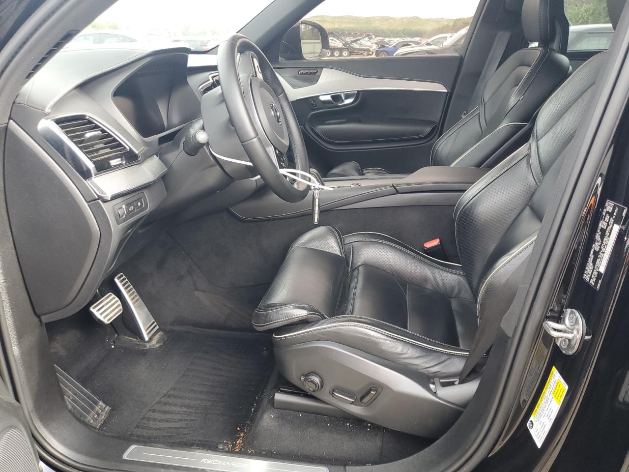 2022 Volvo Xc90 T8 Recharge R-Design VIN: YV4BR0CM9N1821528 Lot: 64172105