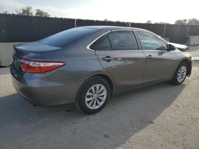  TOYOTA CAMRY 2017 Серый