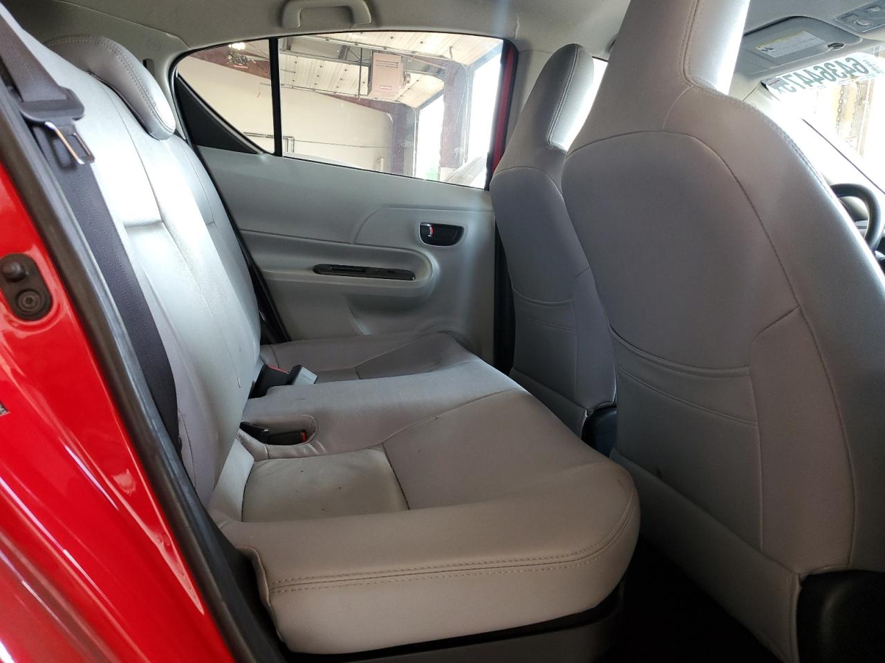 2014 Toyota Prius C VIN: JTDKDTB3XE1557943 Lot: 64364475