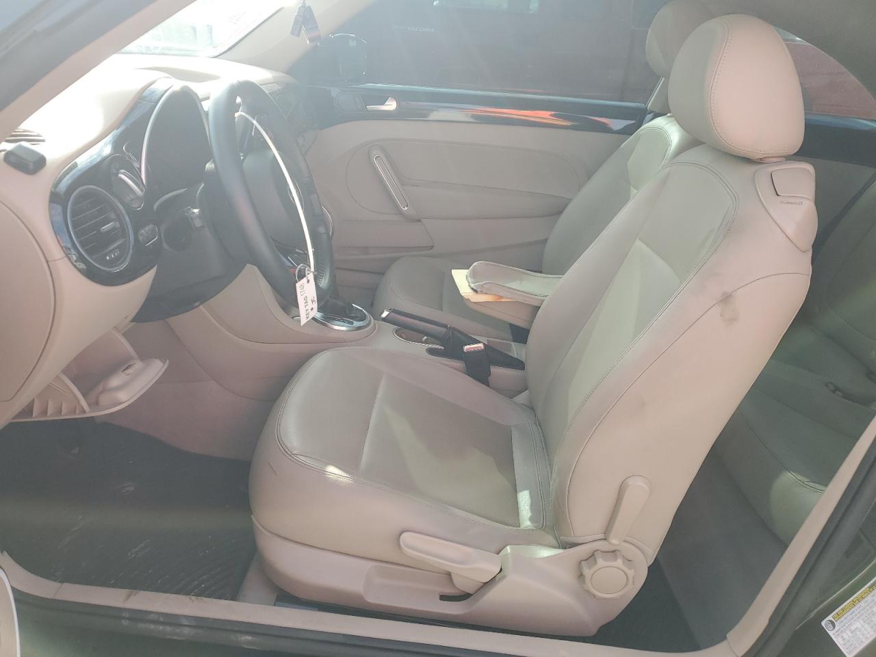 2013 Volkswagen Beetle VIN: 3VWJP7AT7DM690265 Lot: 62730905