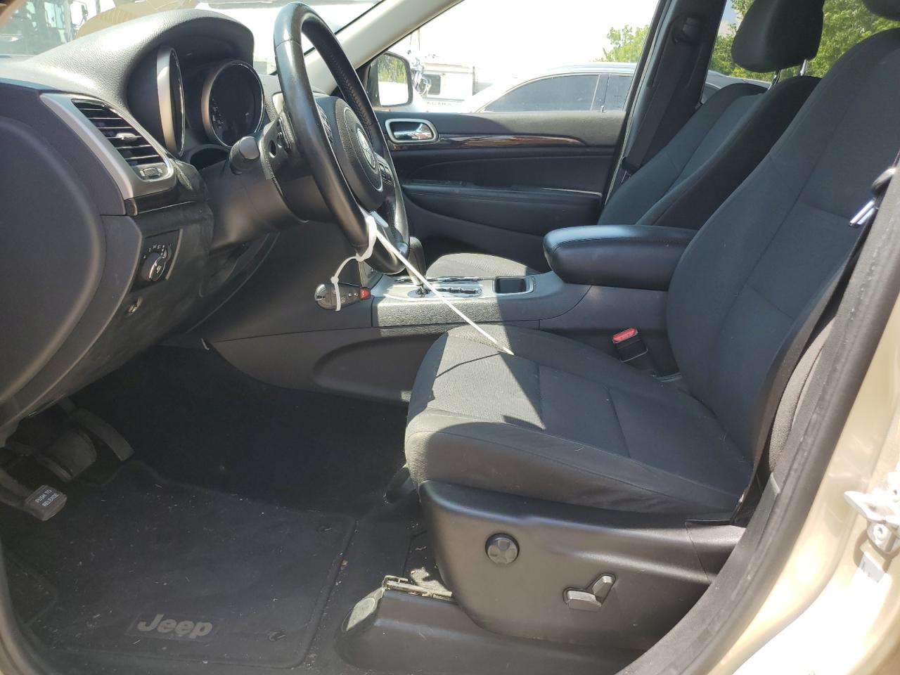 2011 Jeep Grand Cherokee Laredo VIN: 1J4RR4GG2BC562534 Lot: 64797705