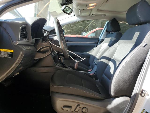  HYUNDAI ELANTRA 2017 Серебристый