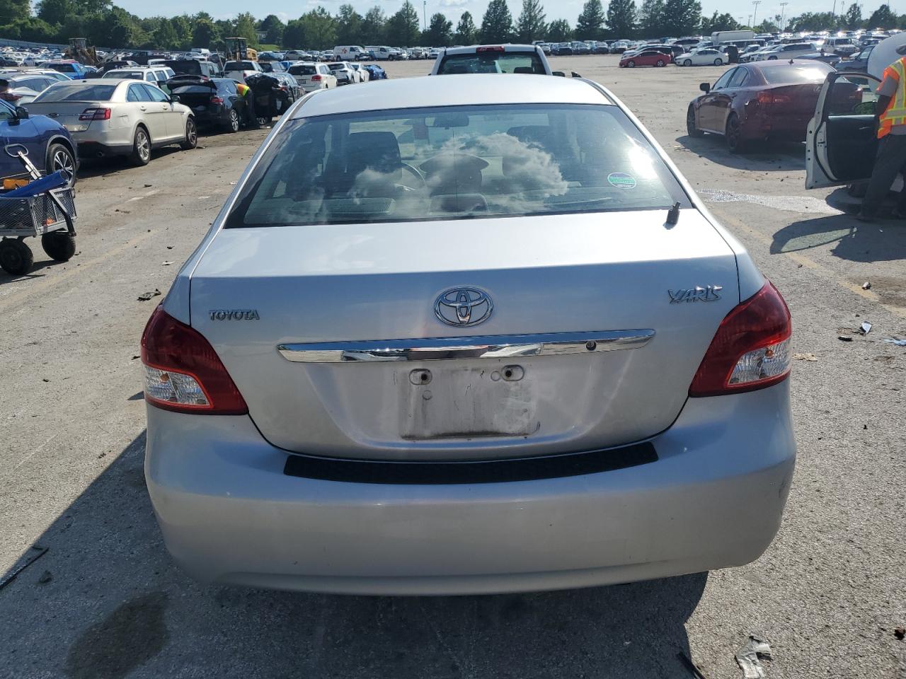2009 Toyota Yaris VIN: JTDBT903X94054023 Lot: 62457935