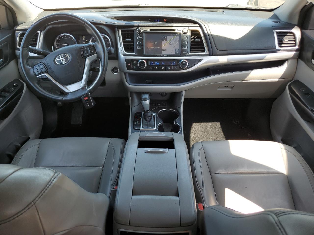 2016 Toyota Highlander Xle VIN: 5TDJKRFH6GS332970 Lot: 64625005