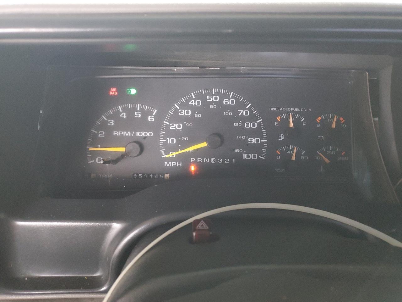 1997 Chevrolet Gmt-400 C1500 VIN: 1GCEC14M4VZ121147 Lot: 64119165