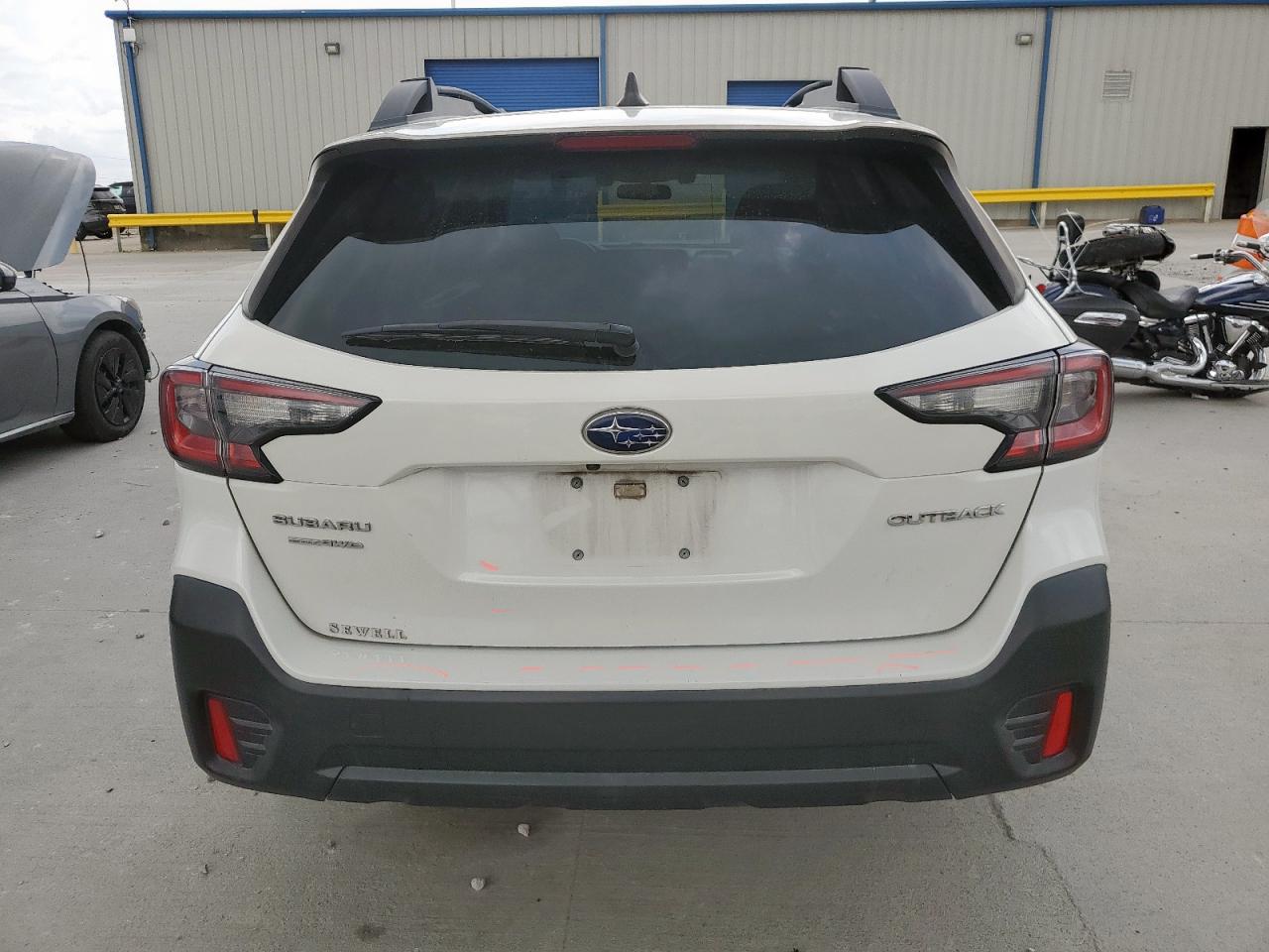 4S4BTACC9M3161734 2021 Subaru Outback Premium