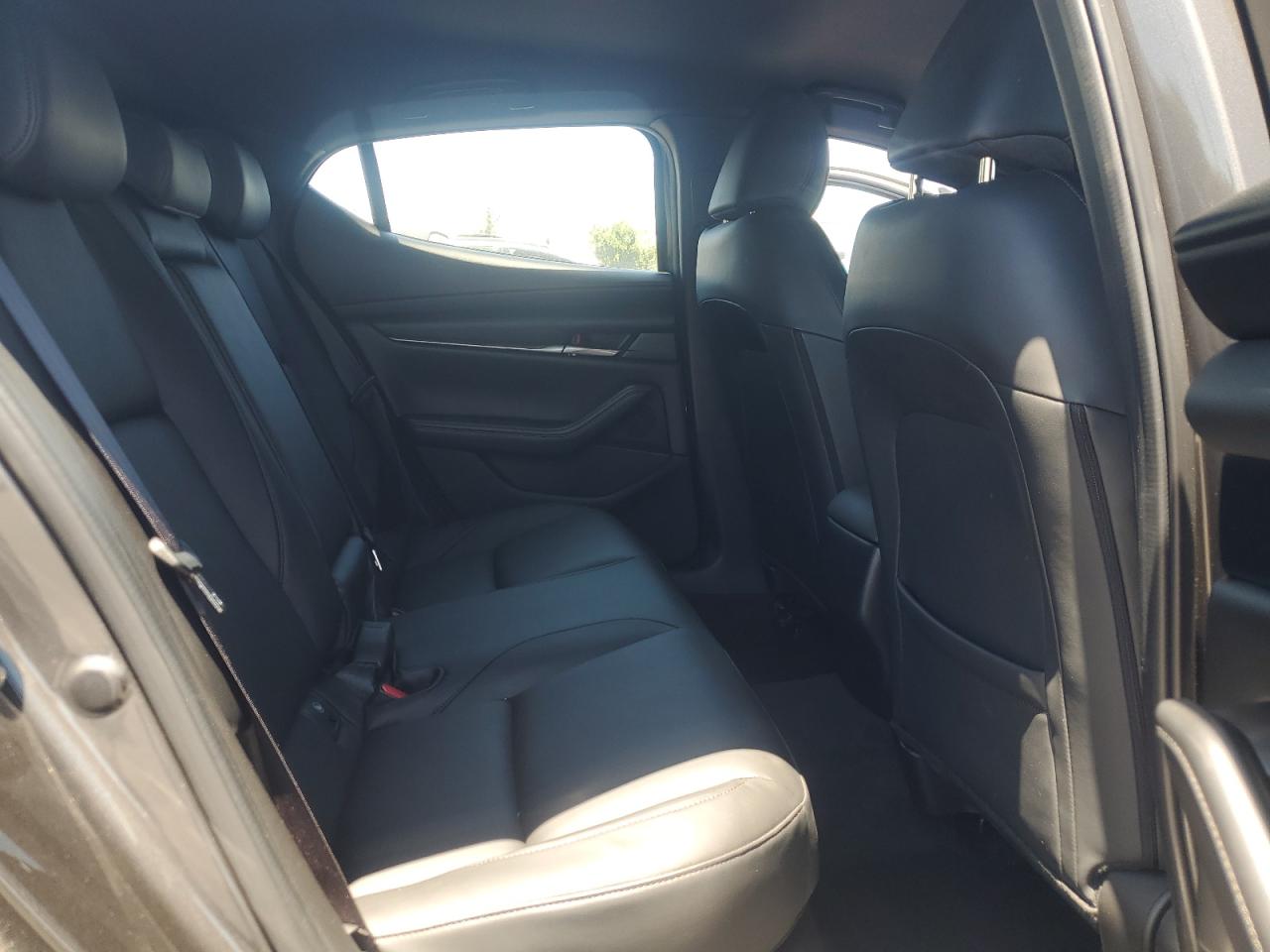 2021 Mazda 3 Select VIN: JM1BPAKL3M1404461 Lot: 64899415