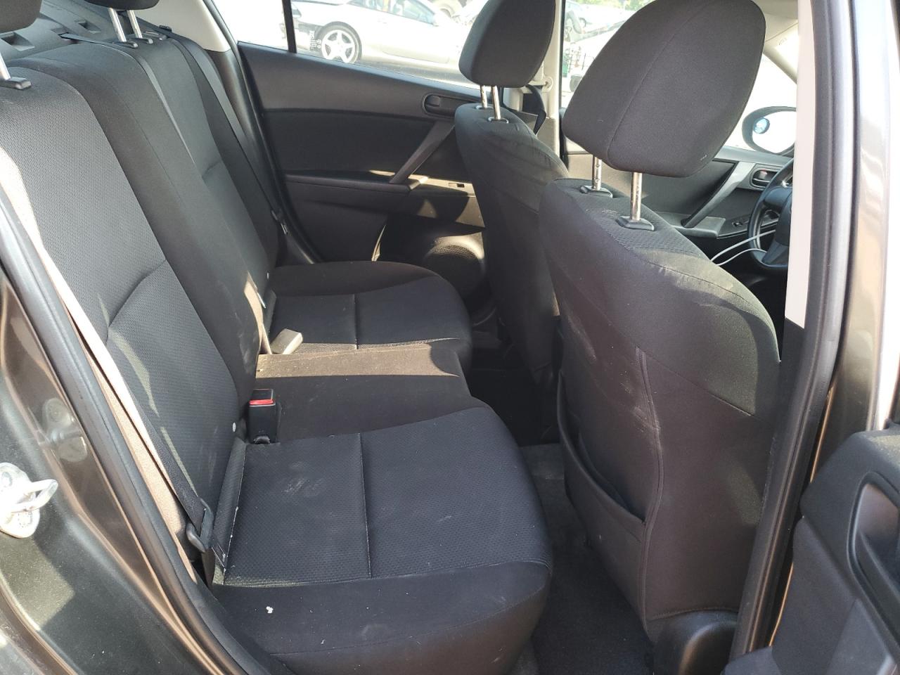 2010 Mazda 3 I VIN: JM1BL1SF0A1352255 Lot: 63983095
