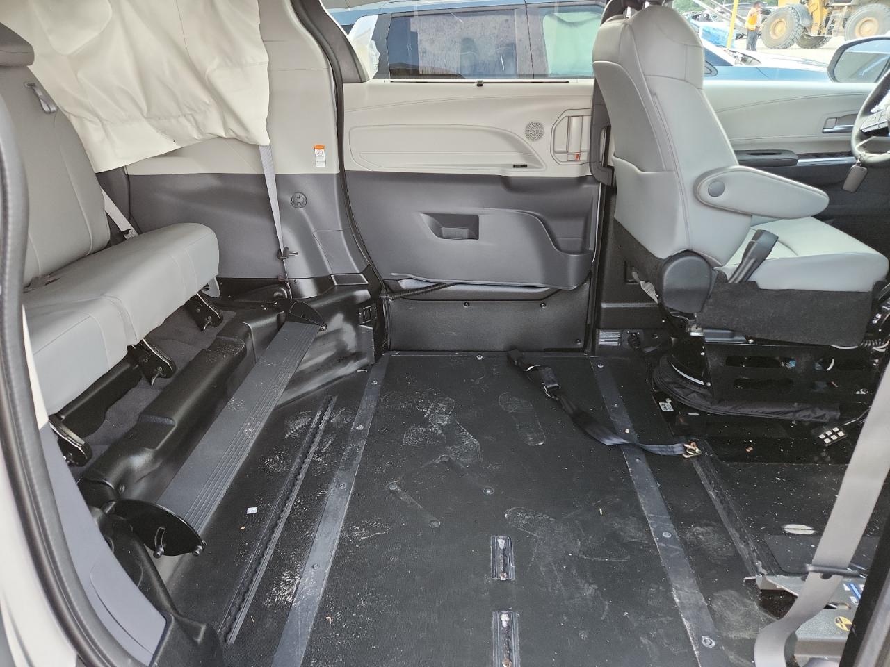 2022 Toyota Sienna Xle VIN: 5TDYRKEC7NS129090 Lot: 63816275