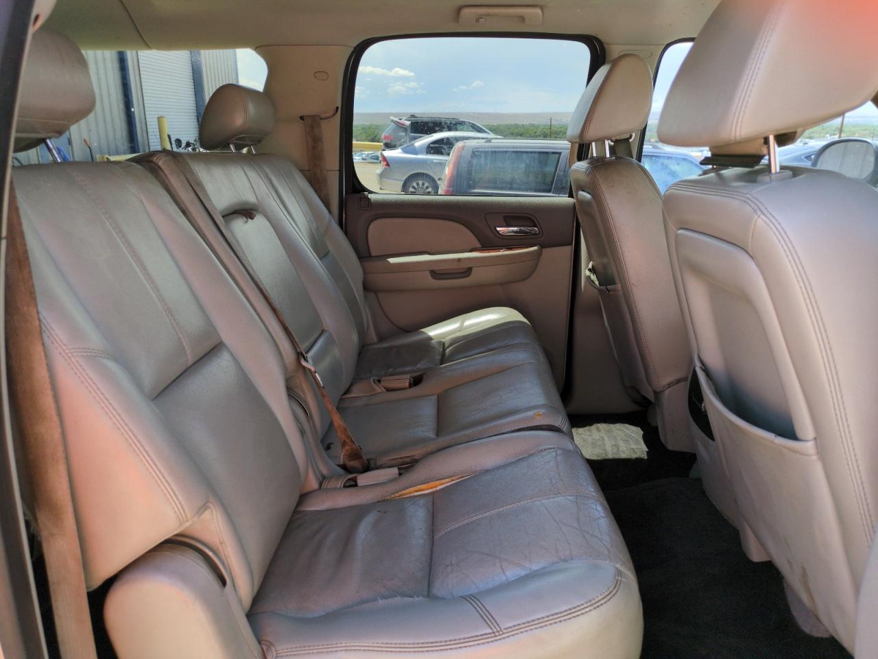 2007 Chevrolet Suburban C1500 VIN: 1GNFC16037J183520 Lot: 66923545