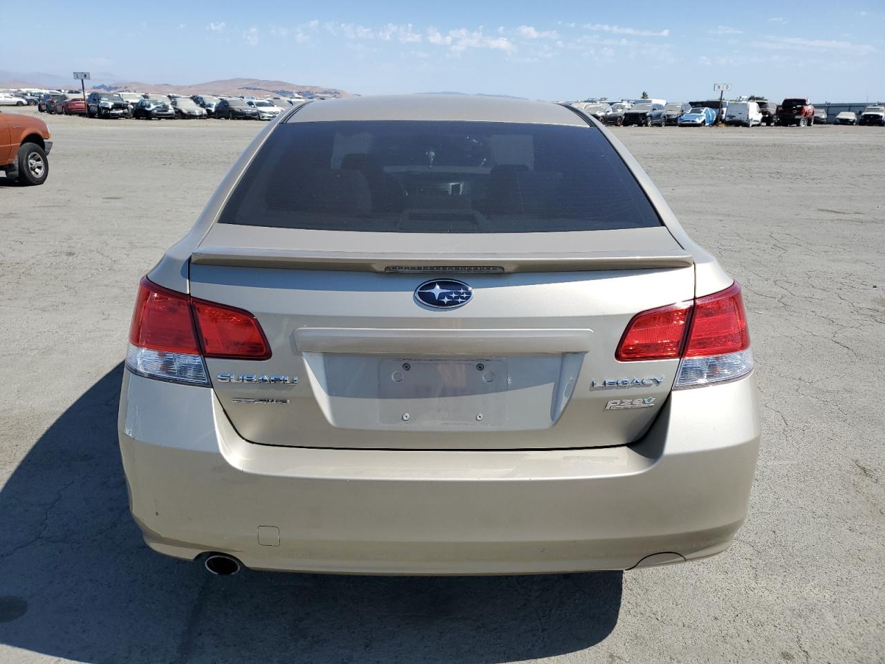 2010 Subaru Legacy 2.5I Limited VIN: 4S3BMBK68A3230122 Lot: 63115515