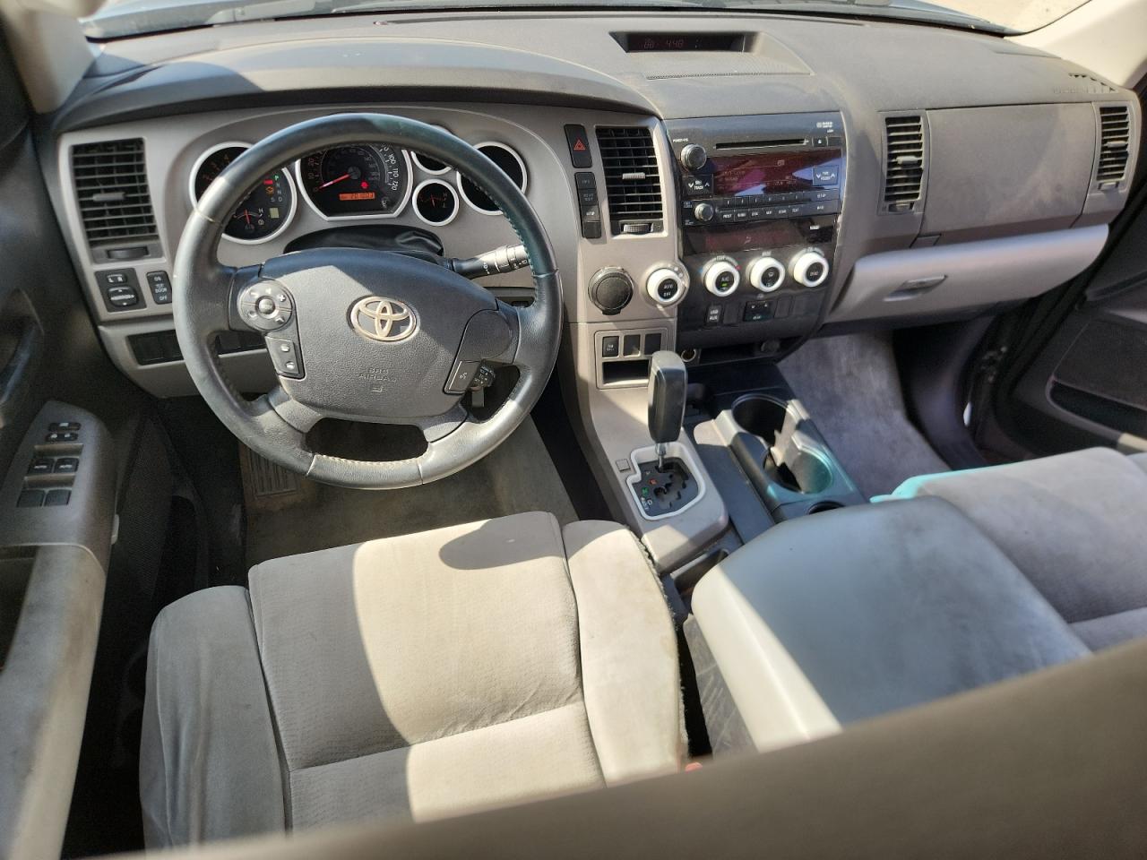 2011 Toyota Sequoia Sr5 VIN: 5TDZY5G14BS031747 Lot: 63485535