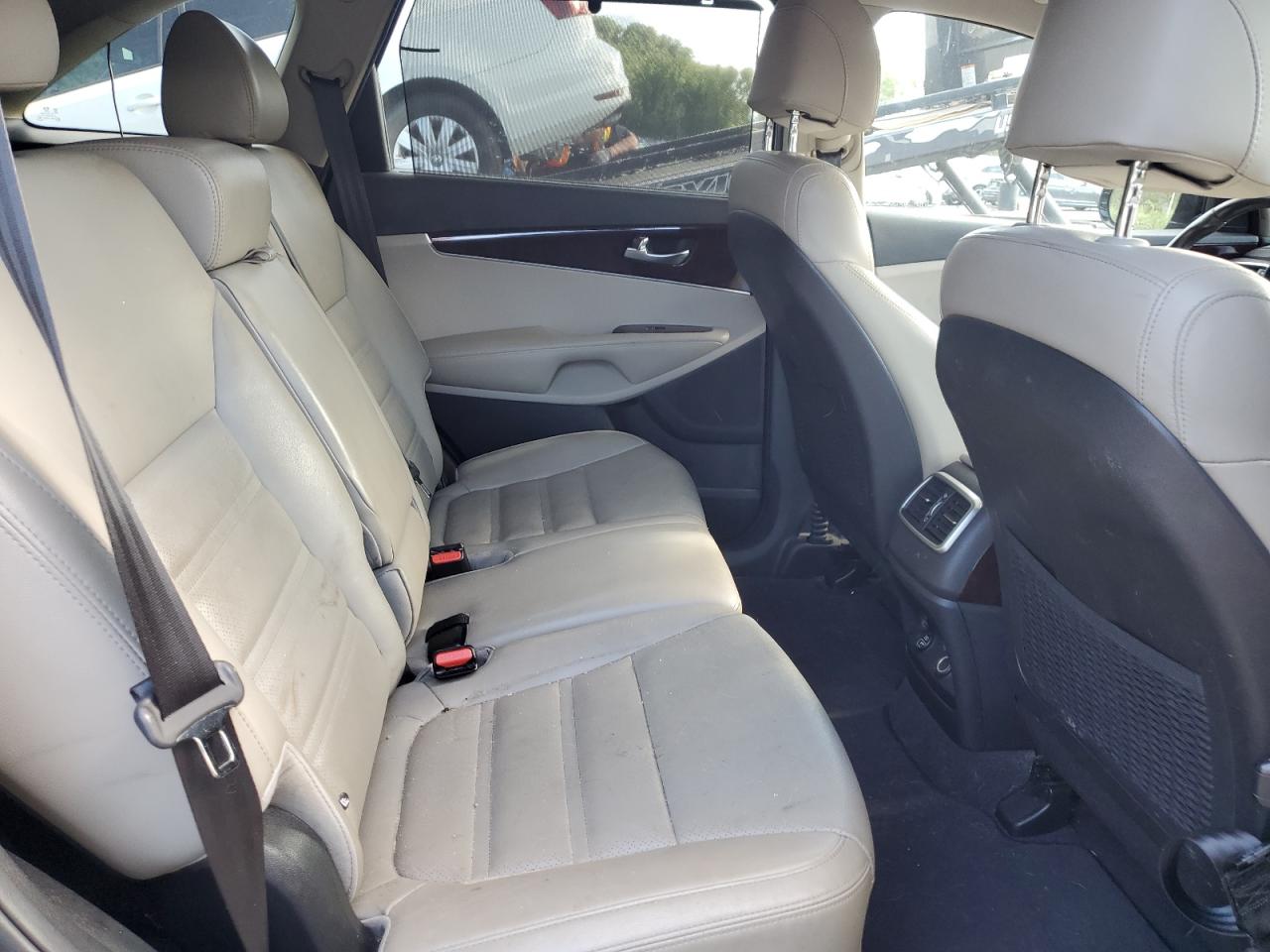2017 Kia Sorento Ex VIN: 5XYPHDA55HG229028 Lot: 65615135