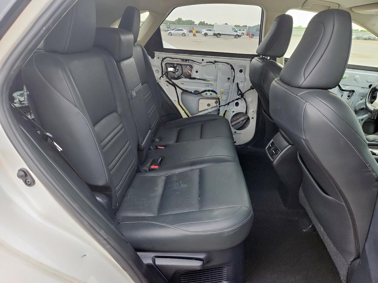 2017 Lexus Nx 200T Base VIN: JTJYARBZ7H2050813 Lot: 62369955