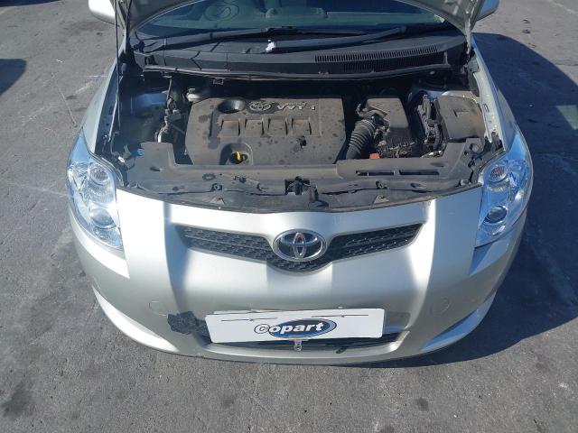 2007 TOYOTA AURIS TR V