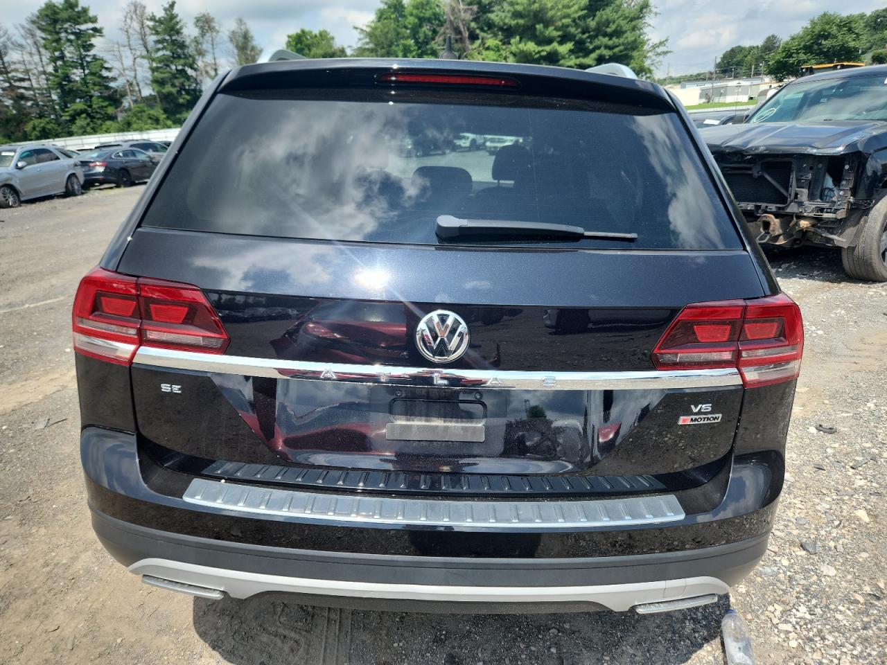 2018 Volkswagen Atlas Se VIN: 1V2LR2CAXJC586952 Lot: 64545605