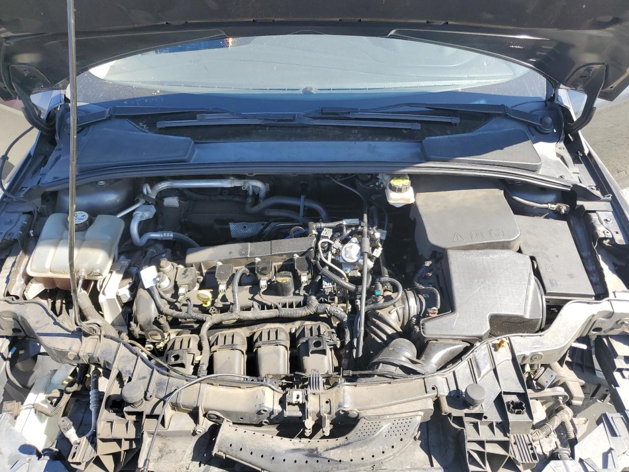 2018 Ford Focus S VIN: 1FADP3E24JL304415 Lot: 66207075