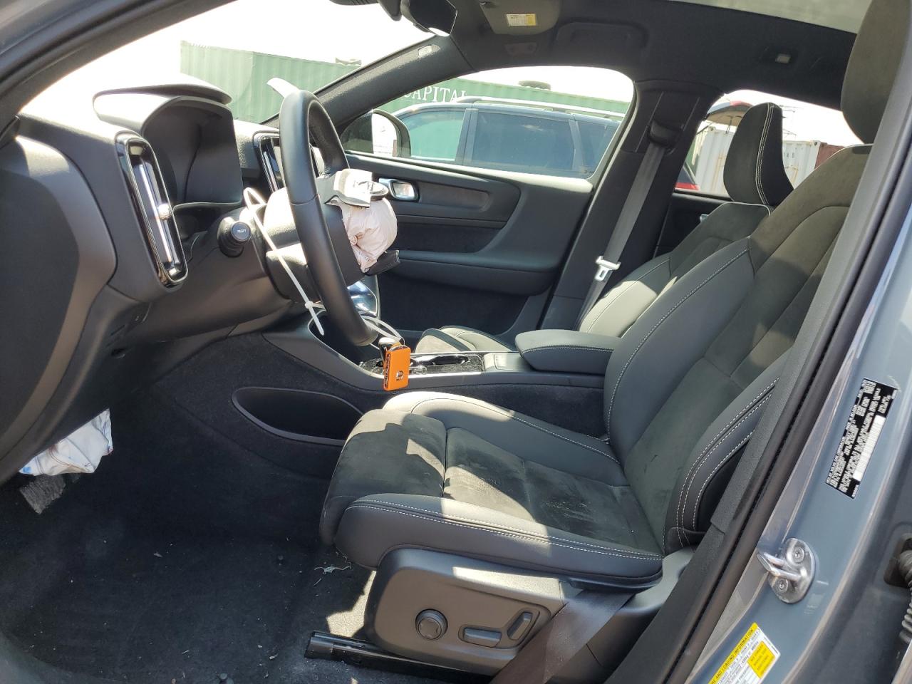 2023 Volvo C40 Recharge Ultimate VIN: YV4ED3GM1P2040197 Lot: 65856905