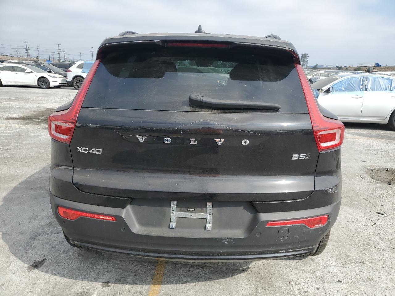 2024 Volvo Xc40 Plus VIN: YV4L12ULXR2209061 Lot: 64776455
