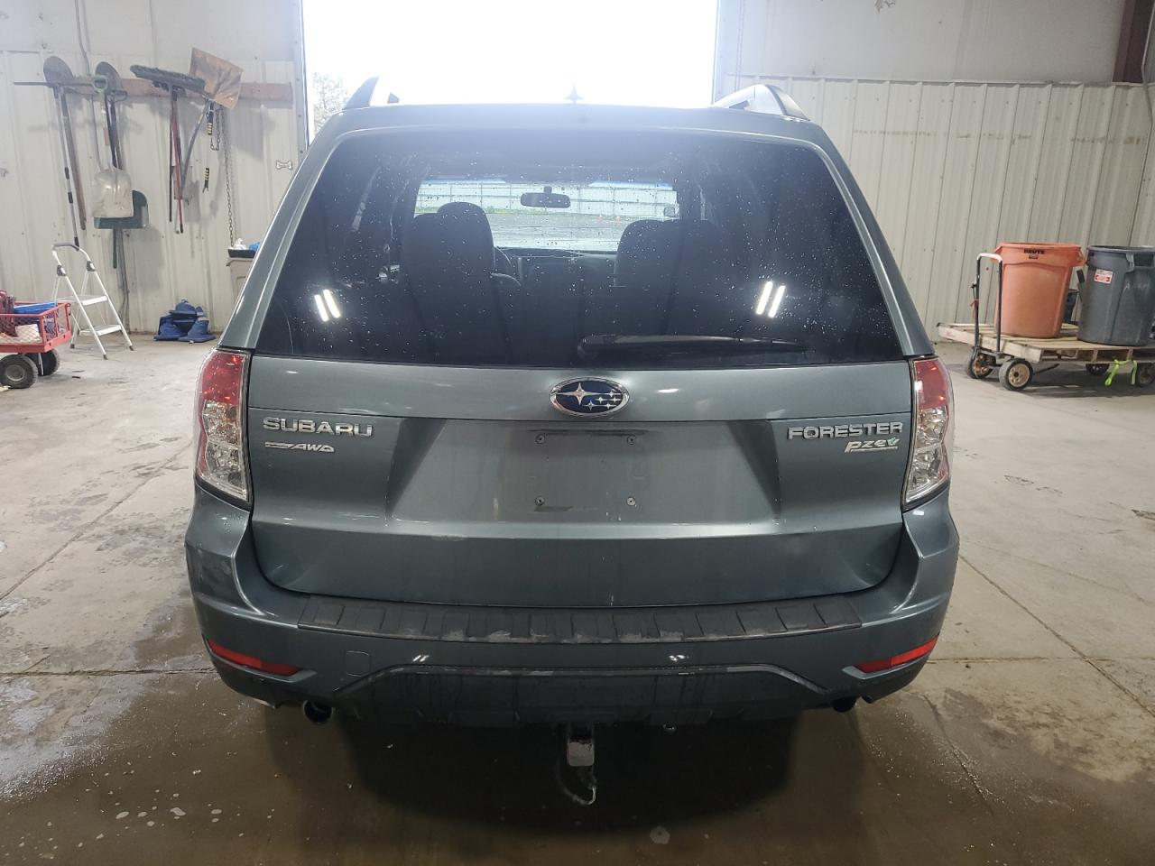 2011 Subaru Forester 2.5X Premium VIN: JF2SHADC8BH777804 Lot: 62637365