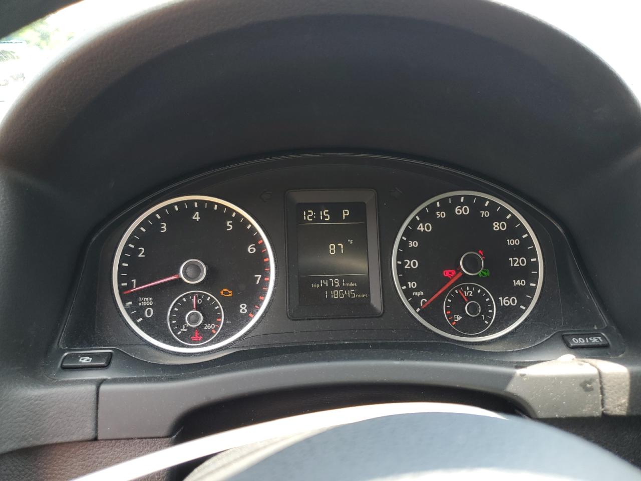 2011 Volkswagen Tiguan S VIN: WVGBV7AX5BW549557 Lot: 63337965