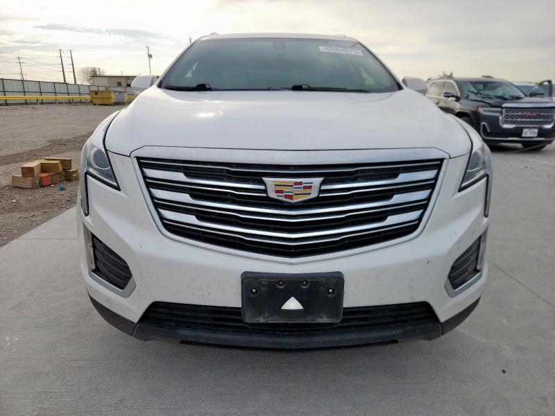  CADILLAC XT5 2019 Белы