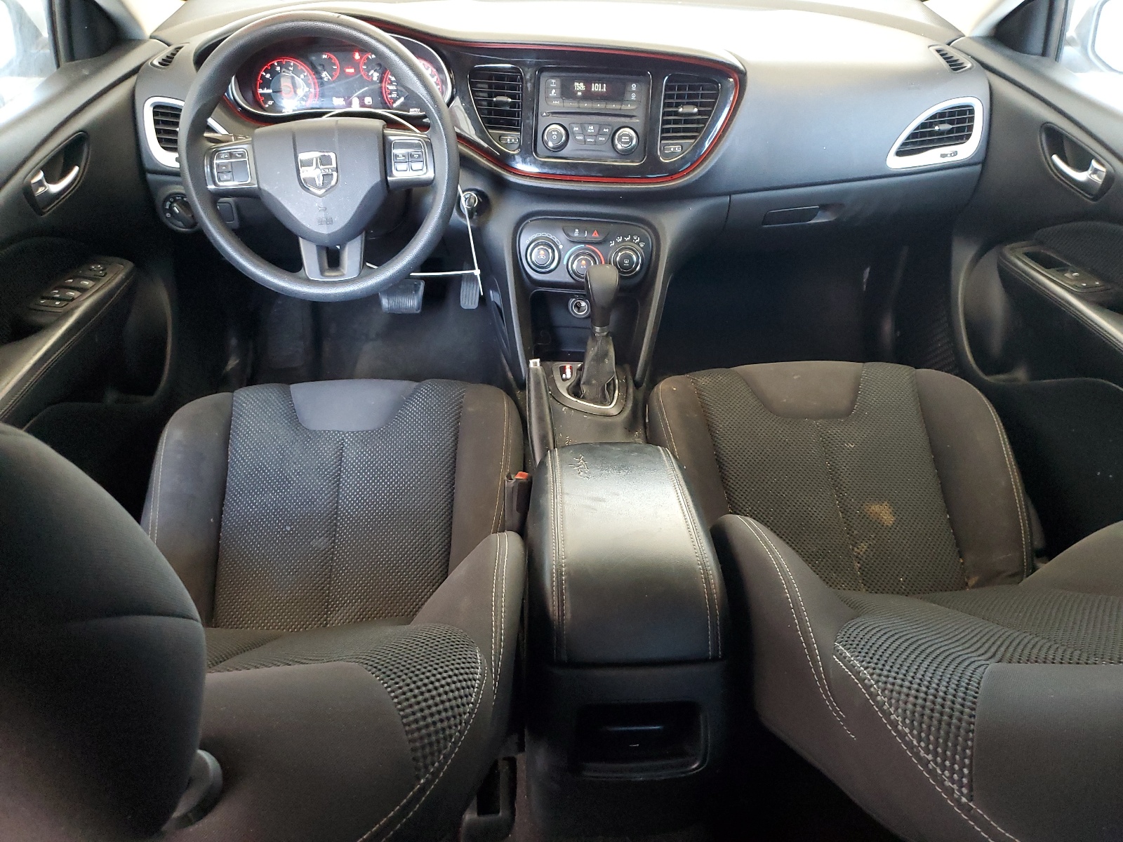 1C3CDFBB7FD252028 2015 Dodge Dart Sxt