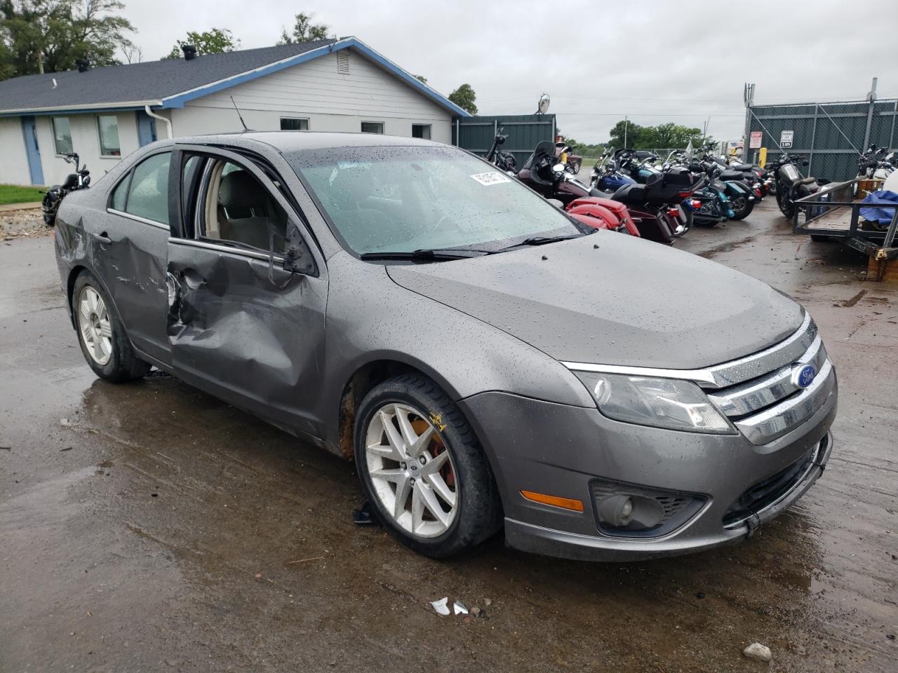 2011 Ford Fusion - Image 4