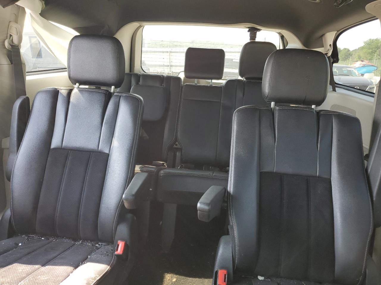 2018 Dodge Grand Caravan Sxt VIN: 2C4RDGCG5JR326672 Lot: 65089213