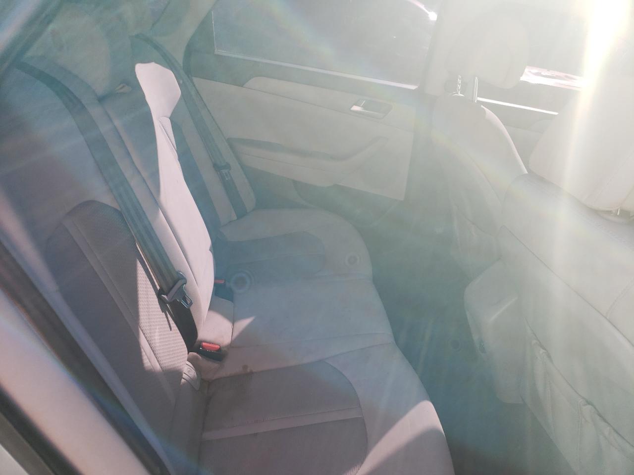 2017 Hyundai Sonata - Image 10