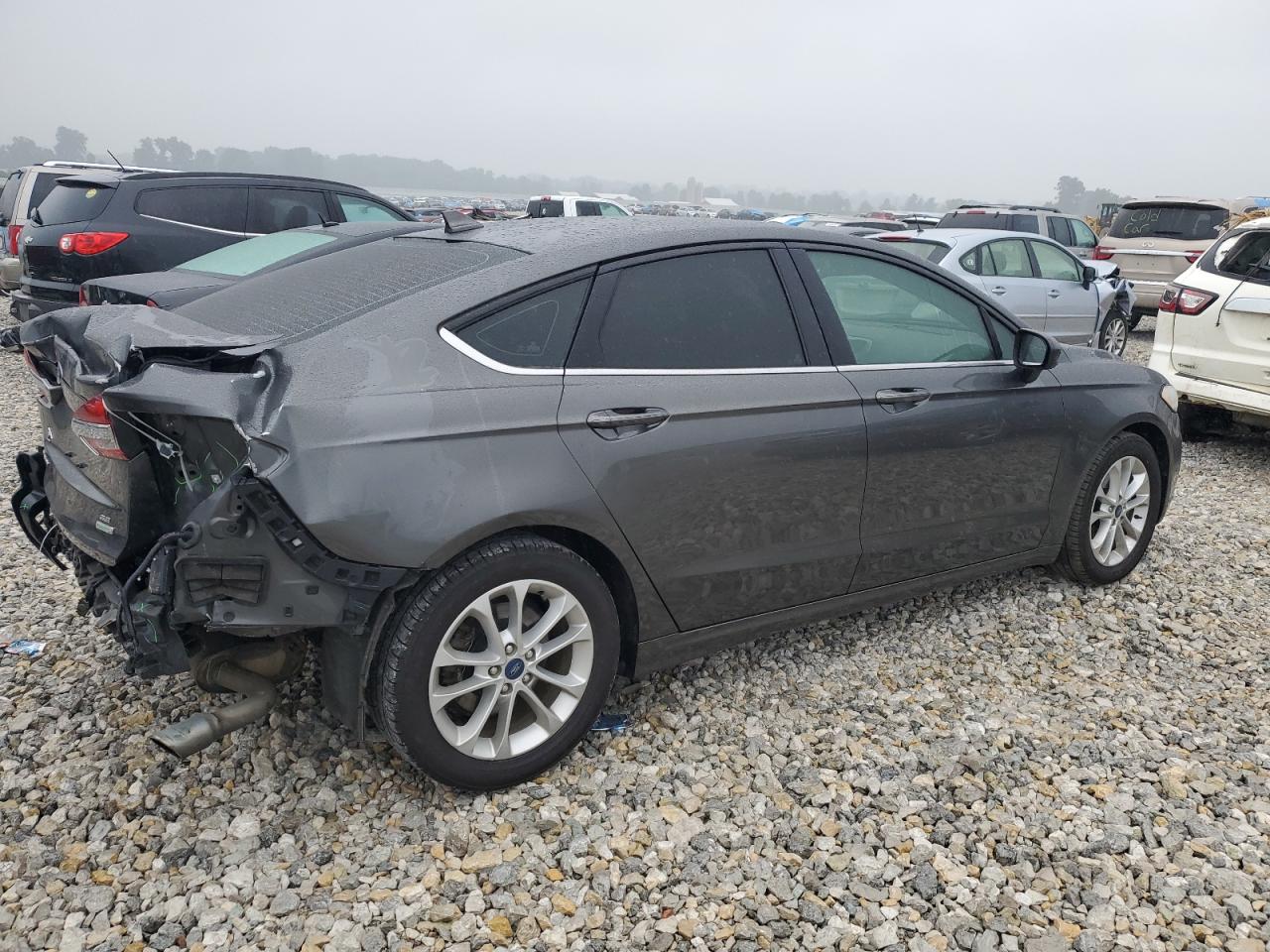 3FA6P0HD9KR211879 2019 Ford Fusion Se