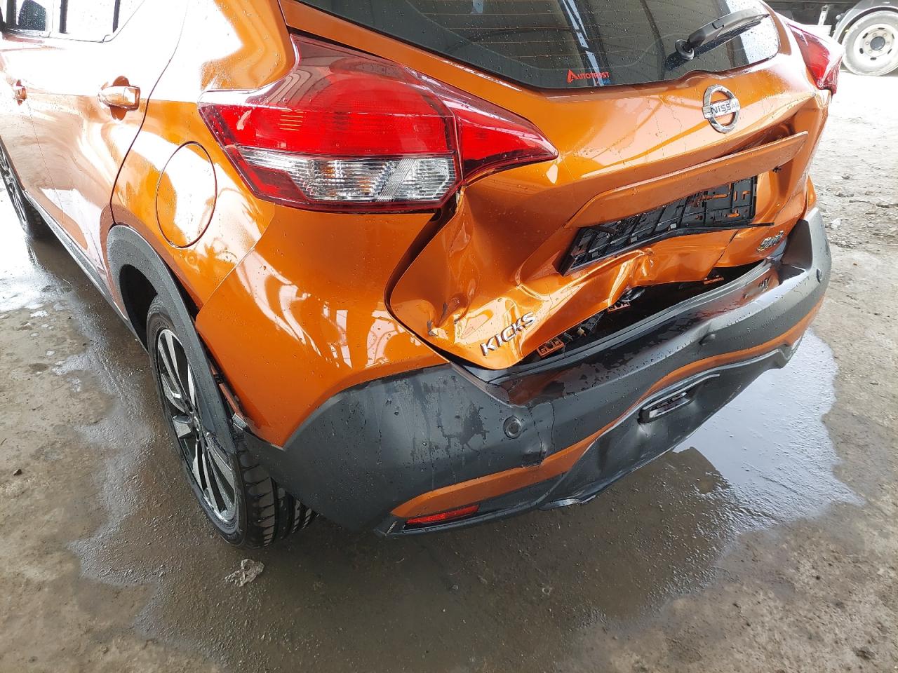 3N1CP5CP4JL471834 - 2018 Nissan Kicks - #undefined
