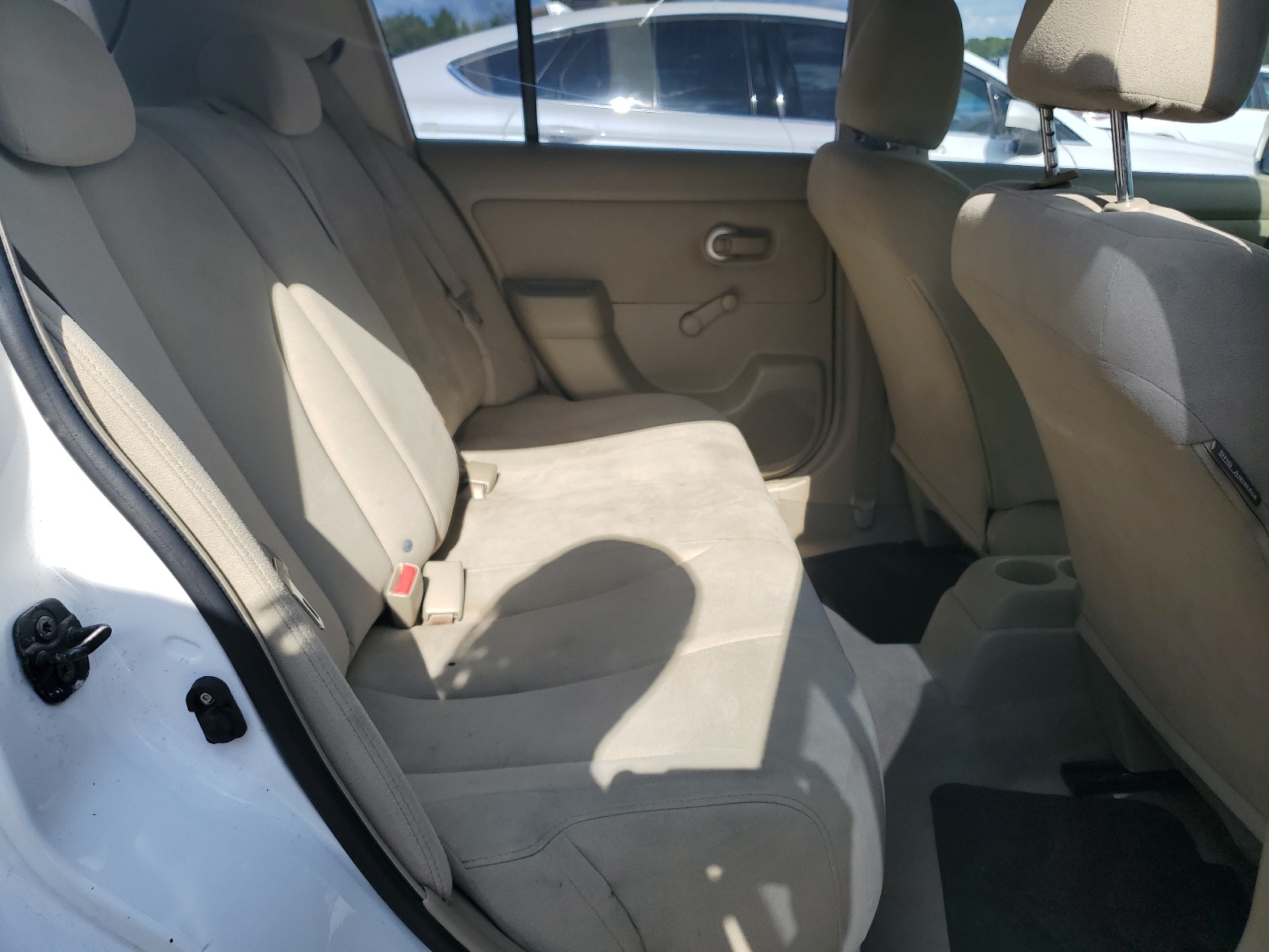 3N1BC13E88L370997 2008 Nissan Versa S